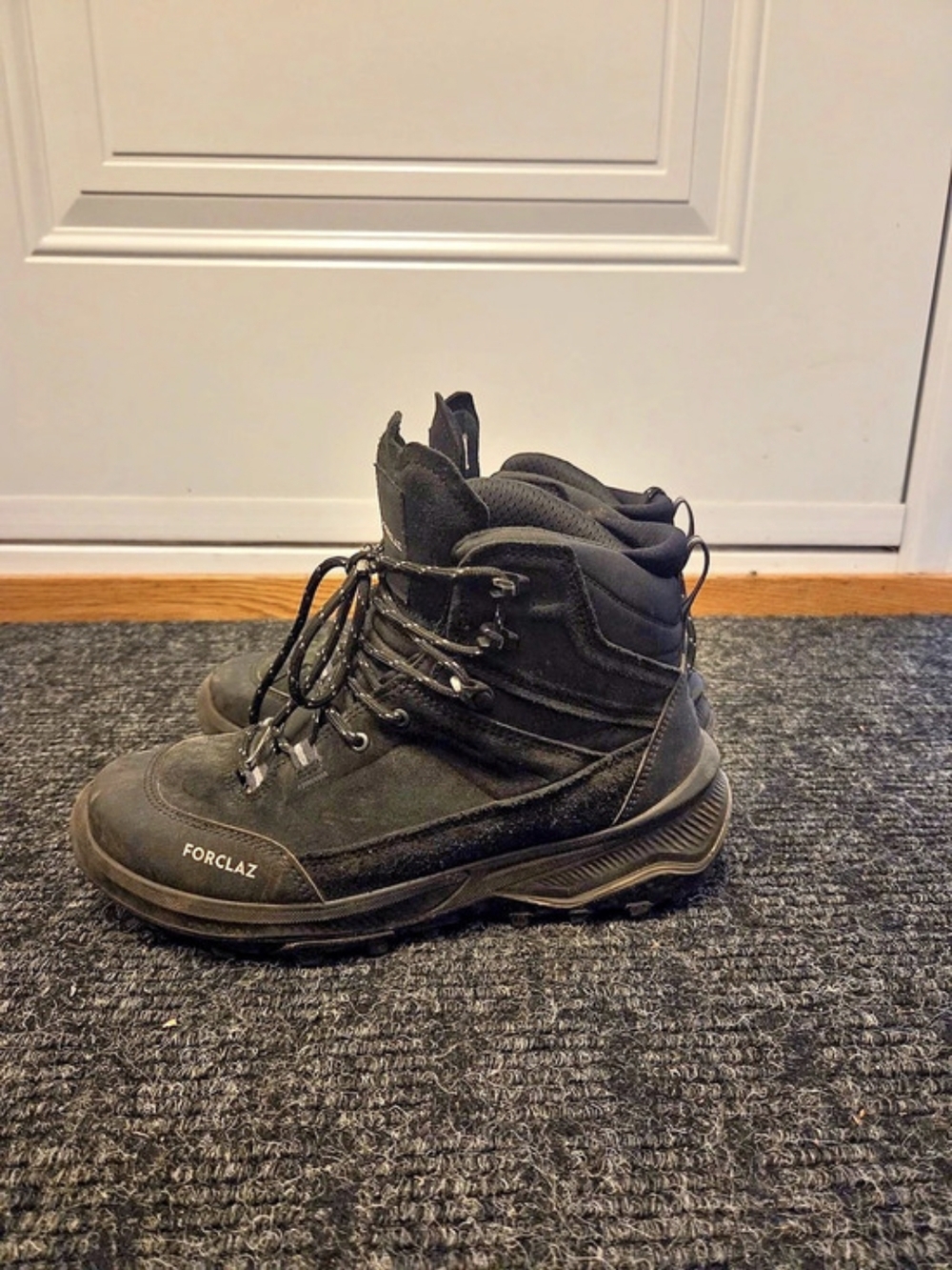 Forclaz Trek 100 Waterproof Hiking Boots Black Size 40